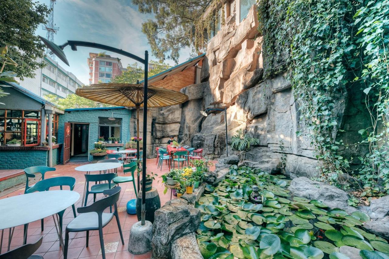 Kunming Upland International Youth Hostel Near The City Center ,2 Mins Walk To The Subway, 2 Mins Walk To The Green Lake, Close To Yuan Tong Temple, Old Street, Yunnan University, Convenient Payment And Visa Cards Are Accepted Exterior foto