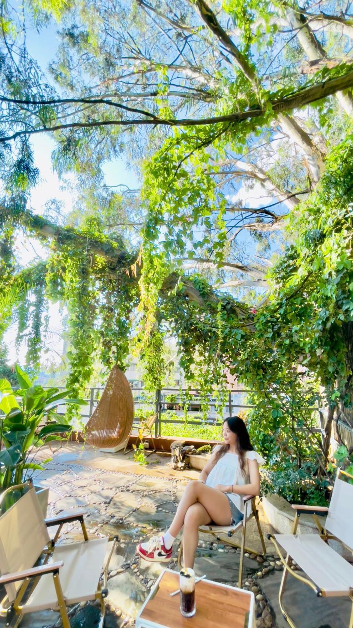 Kunming Upland International Youth Hostel Near The City Center ,2 Mins Walk To The Subway, 2 Mins Walk To The Green Lake, Close To Yuan Tong Temple, Old Street, Yunnan University, Convenient Payment And Visa Cards Are Accepted Exterior foto